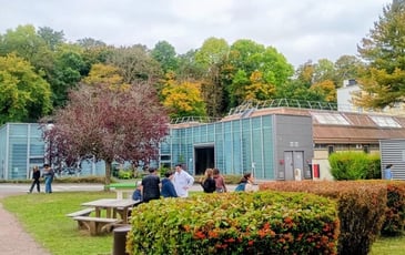Visite guidée : dans les coulisses de la recherche et de l'innovation, explorez les labos et les halles technologiques du campus d'Évreux