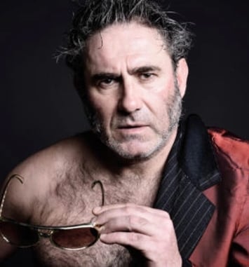 Non solum, Sergi López